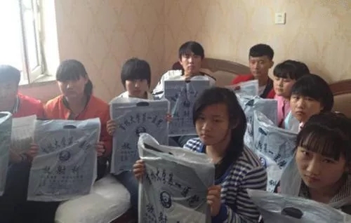 開學(xué)倒計(jì)時(shí)，學(xué)校除甲醛讓熊孩子們?cè)獨(dú)鉂M滿迎接新學(xué)期！
