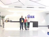 熱烈祝賀米總一家簽約創(chuàng)綠家泰安市區(qū)級(jí)代理！