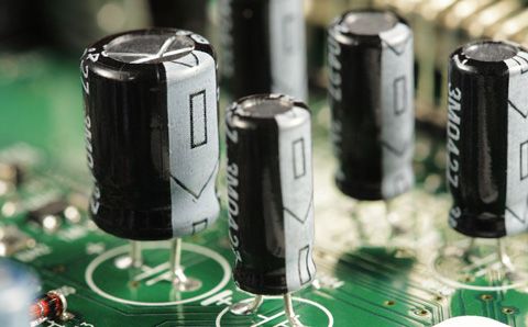 智能電容與普通電容器的區(qū)別到底是誰(shuí)比較好？